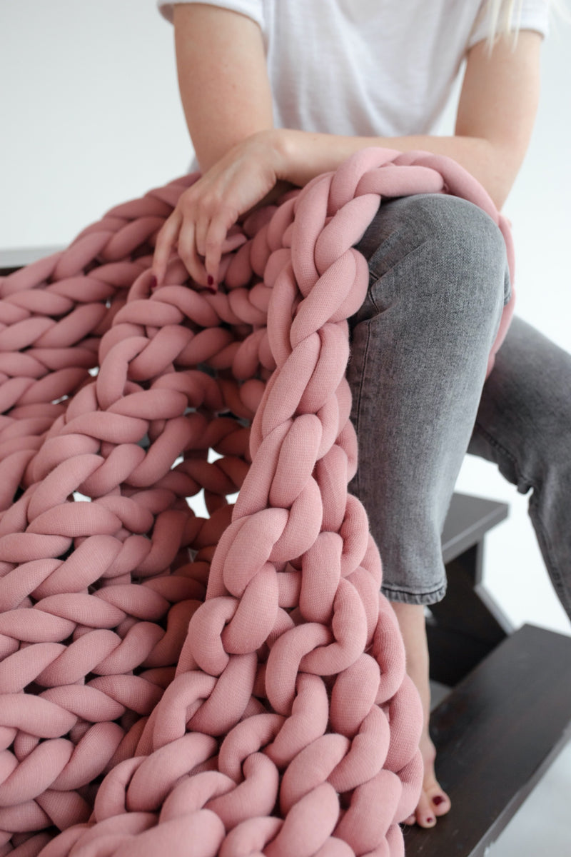 Tube yarn blanket, medium throw blanket 40”x60” (100x150 cm)