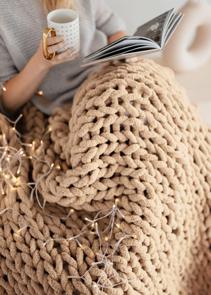 Chunky Knit Chenille Yarn Blanket Teddy Brown 1111